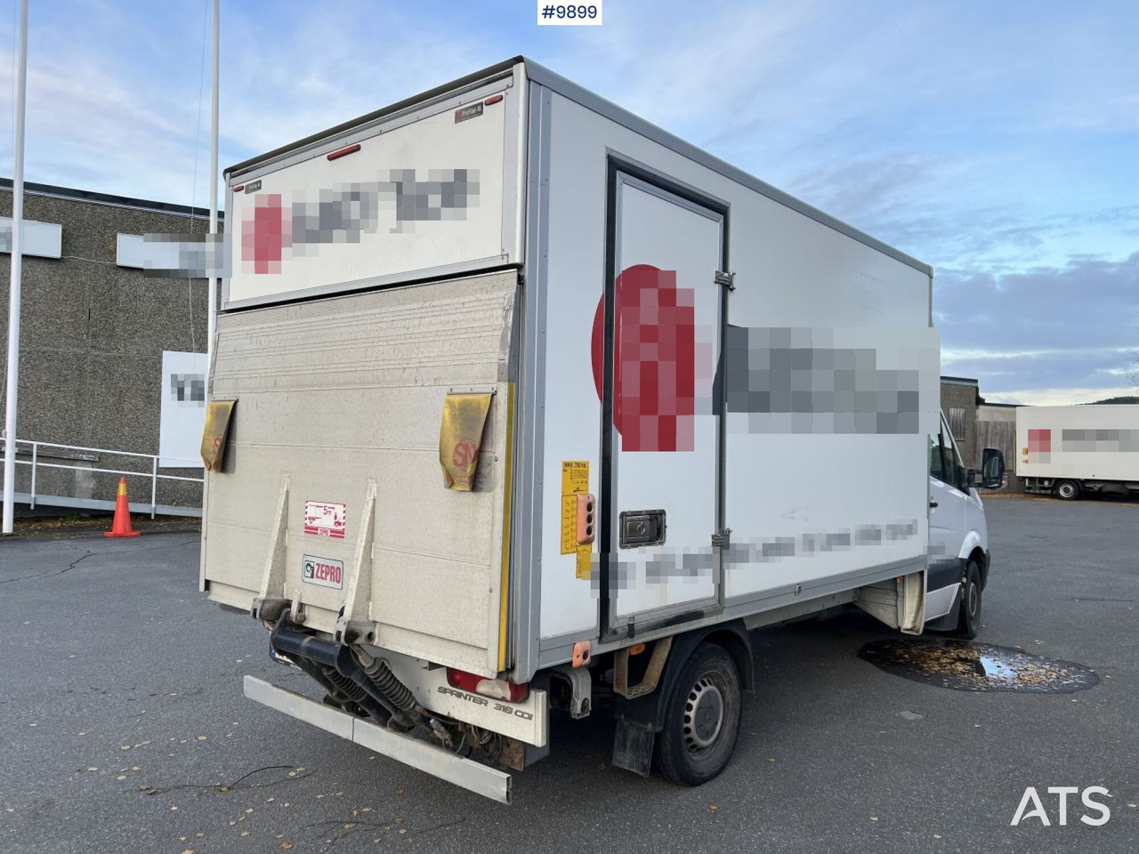 Mercedes Benz Sprinter Skåpbil med bakgavellyft - Van box: gambar 3 Mercedes Benz Sprinter Skåpbil med bakgavellyft - Van box: gambar 3