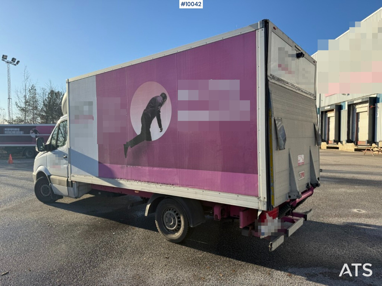 Mercedes Benz Sprinter with tail lift - Van box: gambar 3 Mercedes Benz Sprinter with tail lift - Van box: gambar 3