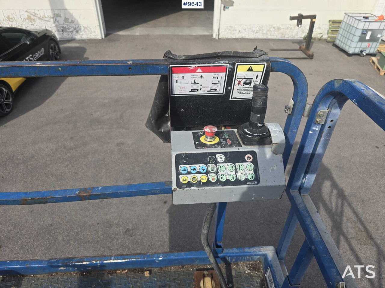 Large scissor lift Haulotte (VIDEO) - Peralatan lainnya: gambar 3 Large scissor lift Haulotte (VIDEO) - Peralatan lainnya: gambar 3