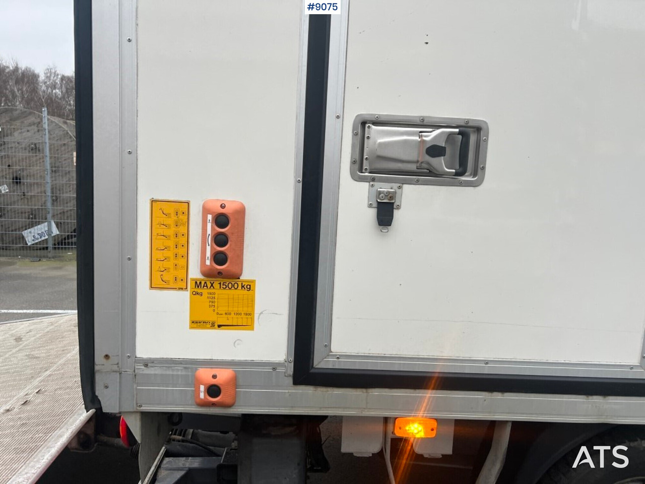 Refrigerated truck - Renault Master - Van berpendingin: gambar 4 Refrigerated truck - Renault Master - Van berpendingin: gambar 4
