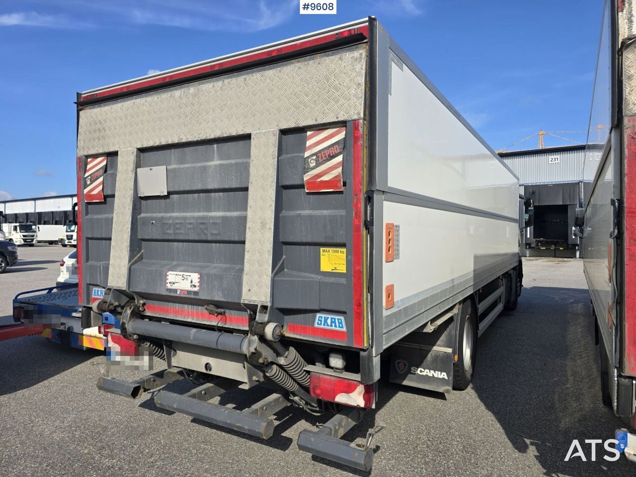 Scania P250 Liftable and lowerable body - Truk box: gambar 3 Scania P250 Liftable and lowerable body - Truk box: gambar 3