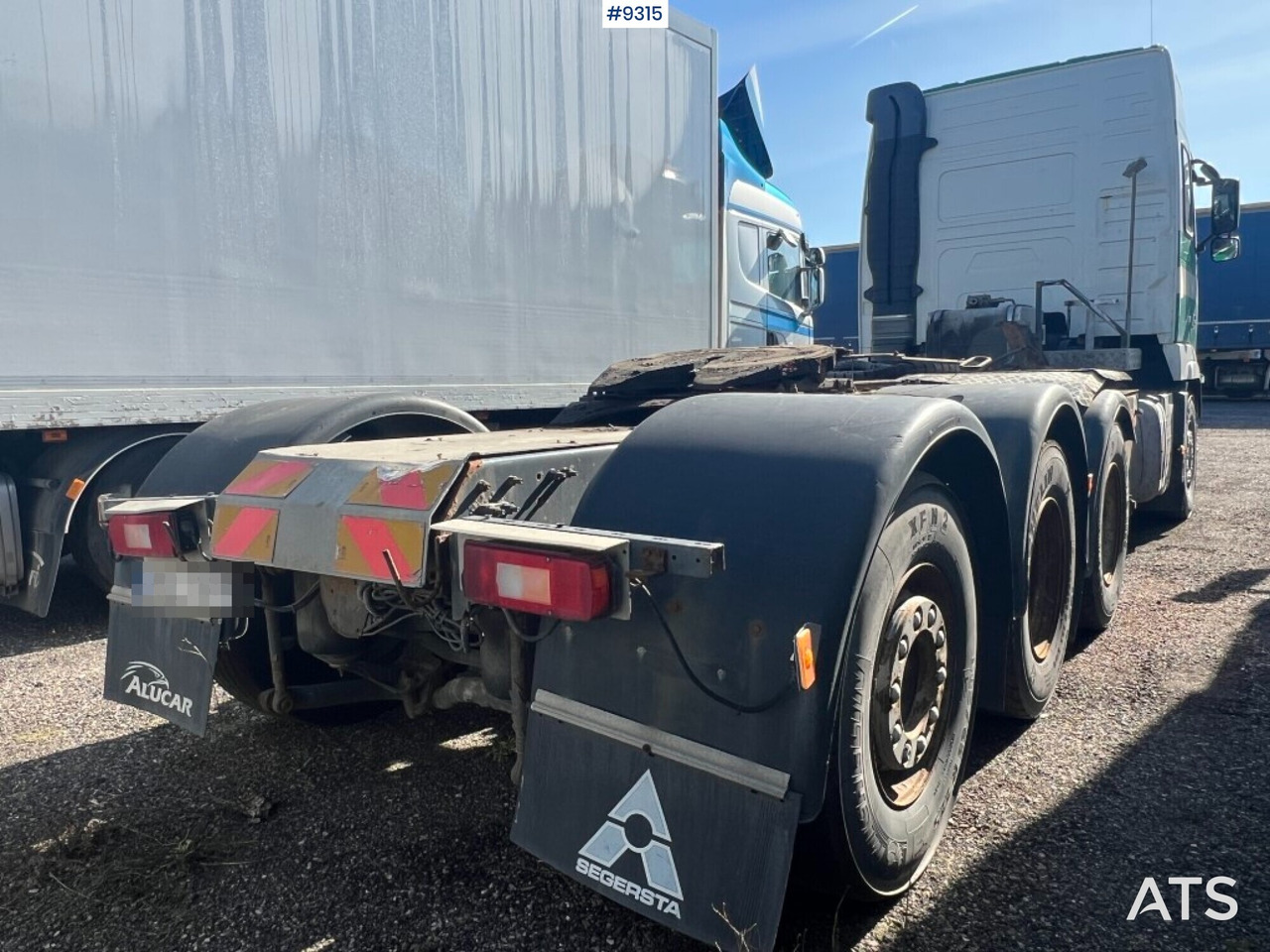 Tractor Unit Volvo FH 460 8X4 - Tractor head: gambar 3 Tractor Unit Volvo FH 460 8X4 - Tractor head: gambar 3