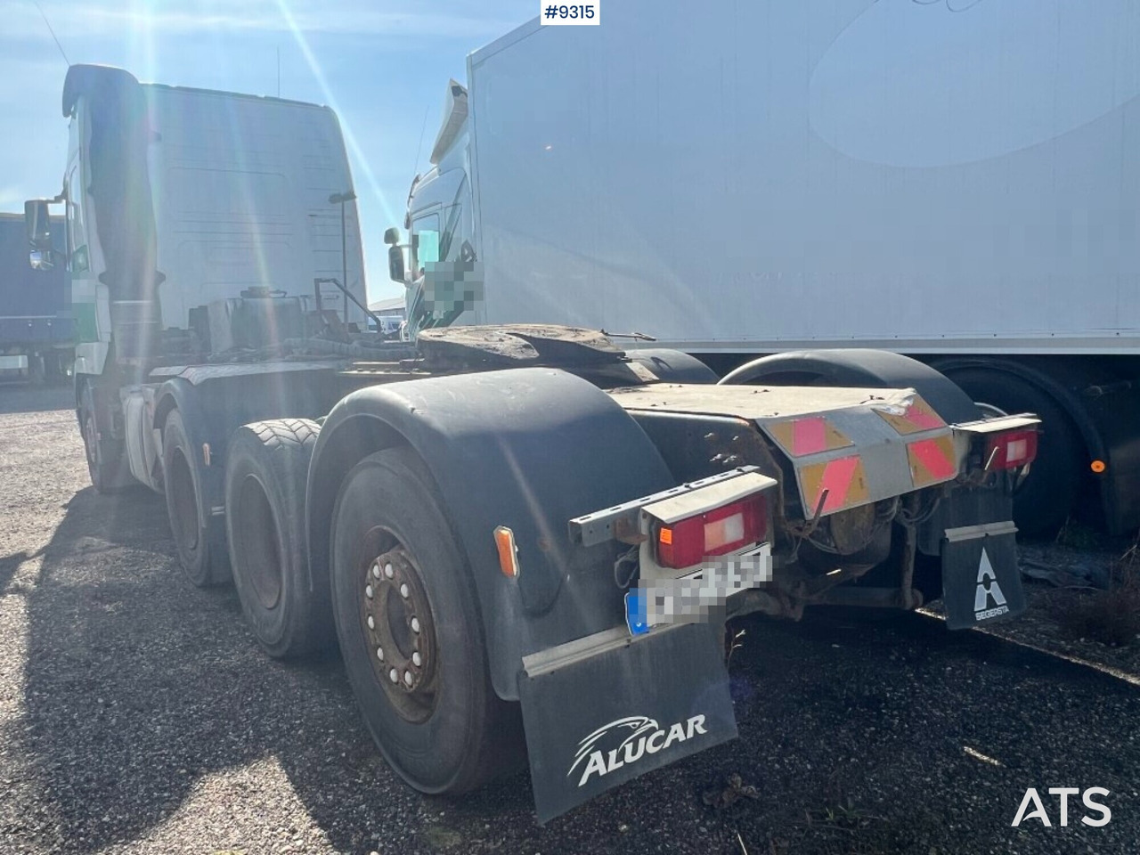 Tractor Unit Volvo FH 460 8X4 - Tractor head: gambar 4 Tractor Unit Volvo FH 460 8X4 - Tractor head: gambar 4