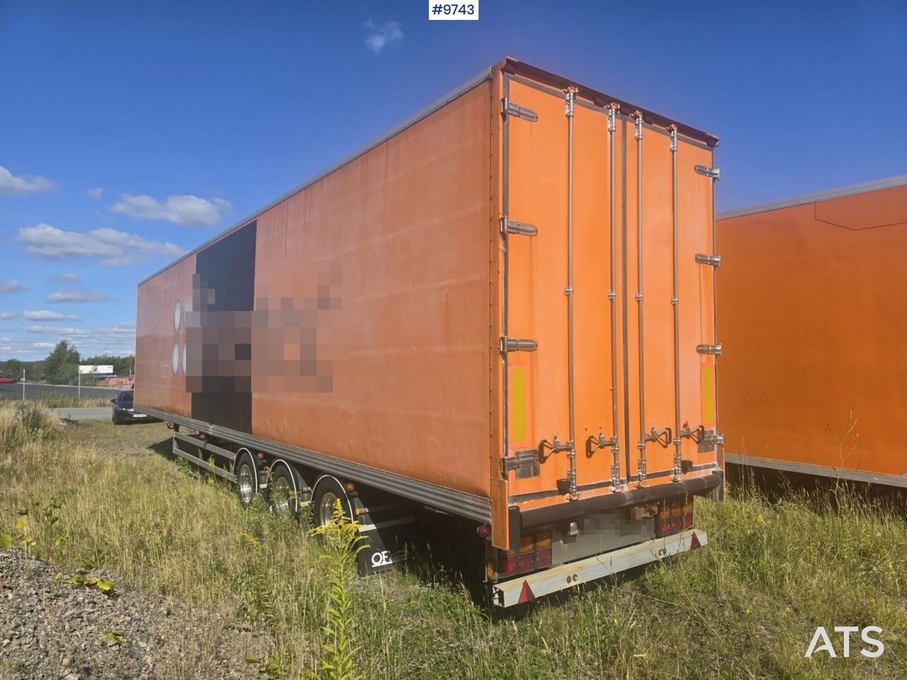Trailer Ekeri Openable right side - Semi-trailer kotak tertutup: gambar 2 Trailer Ekeri Openable right side - Semi-trailer kotak tertutup: gambar 2