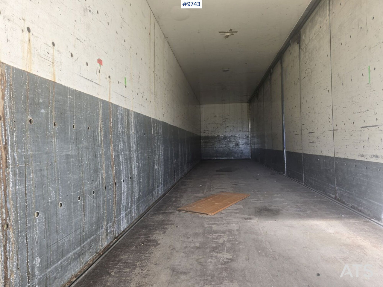 Trailer Ekeri Openable right side - Semi-trailer kotak tertutup: gambar 4 Trailer Ekeri Openable right side - Semi-trailer kotak tertutup: gambar 4