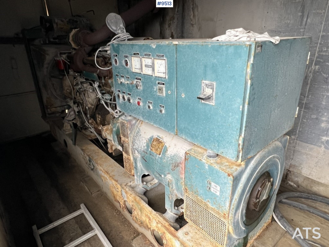 Trailer with electric generator - Genset: gambar 1 Trailer with electric generator - Genset: gambar 1