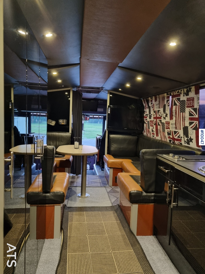 VOLVO B10M-70B Motorhome / Snowmobile bus with rear lift - Mobil kemping: gambar 4 VOLVO B10M-70B Motorhome / Snowmobile bus with rear lift - Mobil kemping: gambar 4