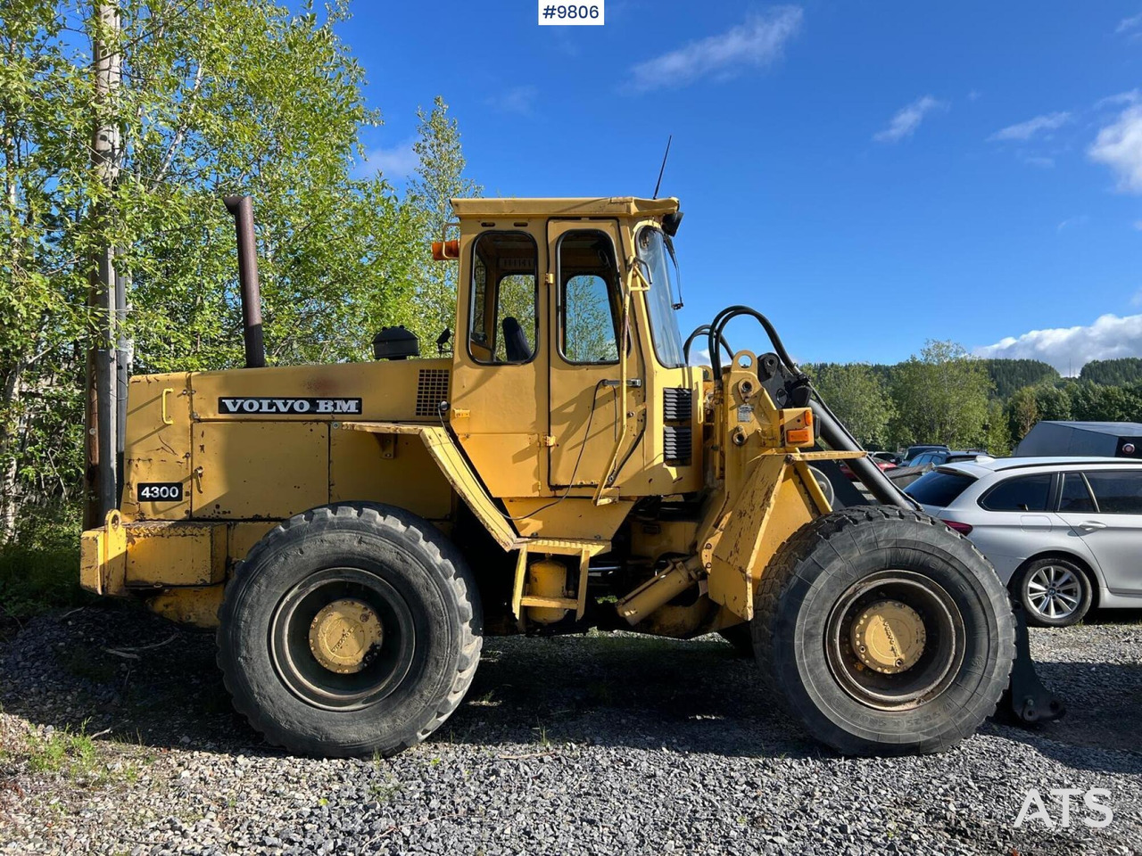 VOLVO BM 4300 Wheel Loader - Wheel loader: gambar 3 VOLVO BM 4300 Wheel Loader - Wheel loader: gambar 3