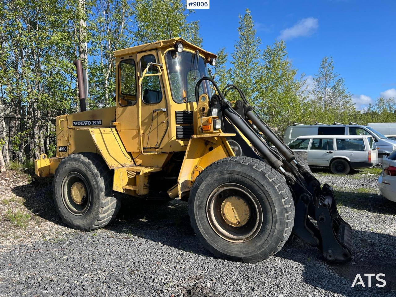 VOLVO BM 4300 Wheel Loader - Wheel loader: gambar 2 VOLVO BM 4300 Wheel Loader - Wheel loader: gambar 2
