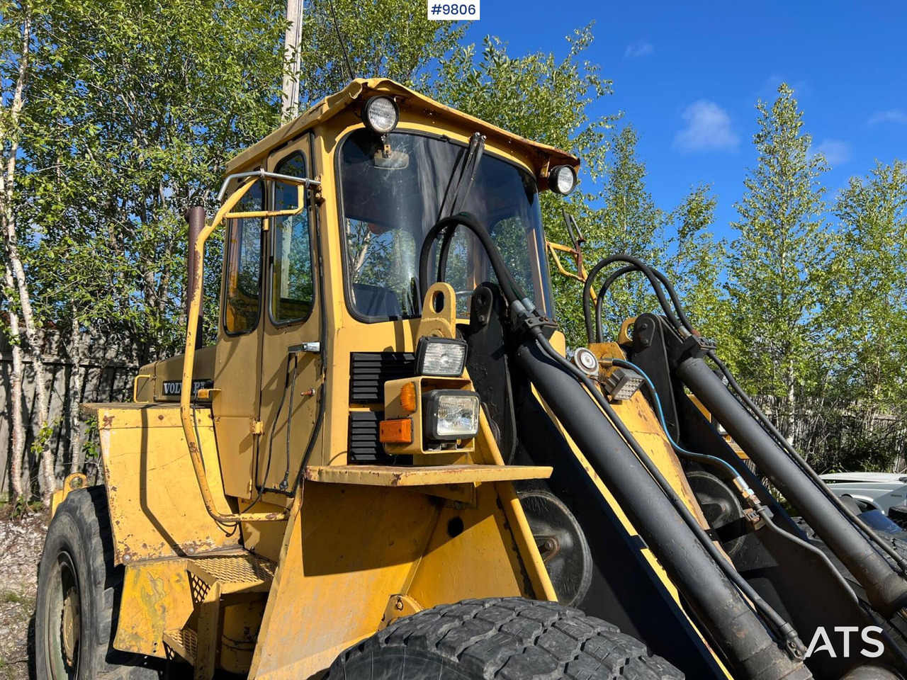 VOLVO BM 4300 Wheel Loader - Wheel loader: gambar 5 VOLVO BM 4300 Wheel Loader - Wheel loader: gambar 5