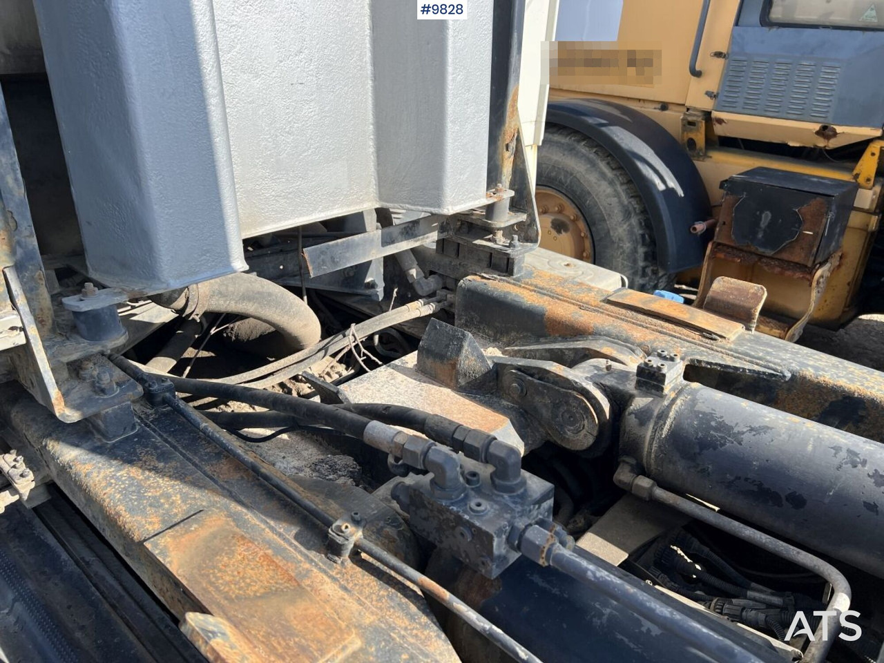 Hook lift Volvo FH 480 Hook Truck: gambar 17