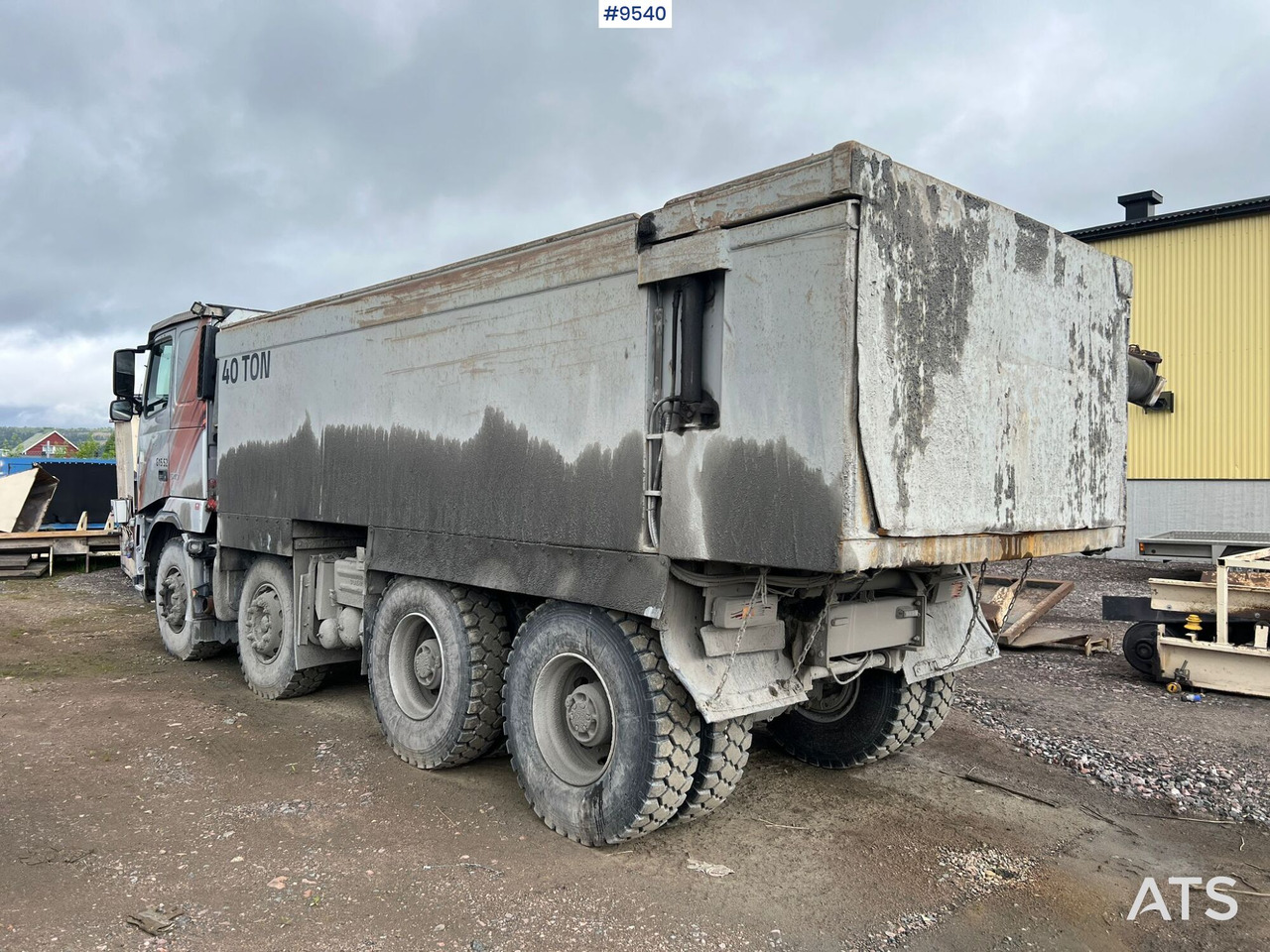 Volvo FH16 8*4 Tipper/Mining truck - Truk jungkit: gambar 3 Volvo FH16 8*4 Tipper/Mining truck - Truk jungkit: gambar 3