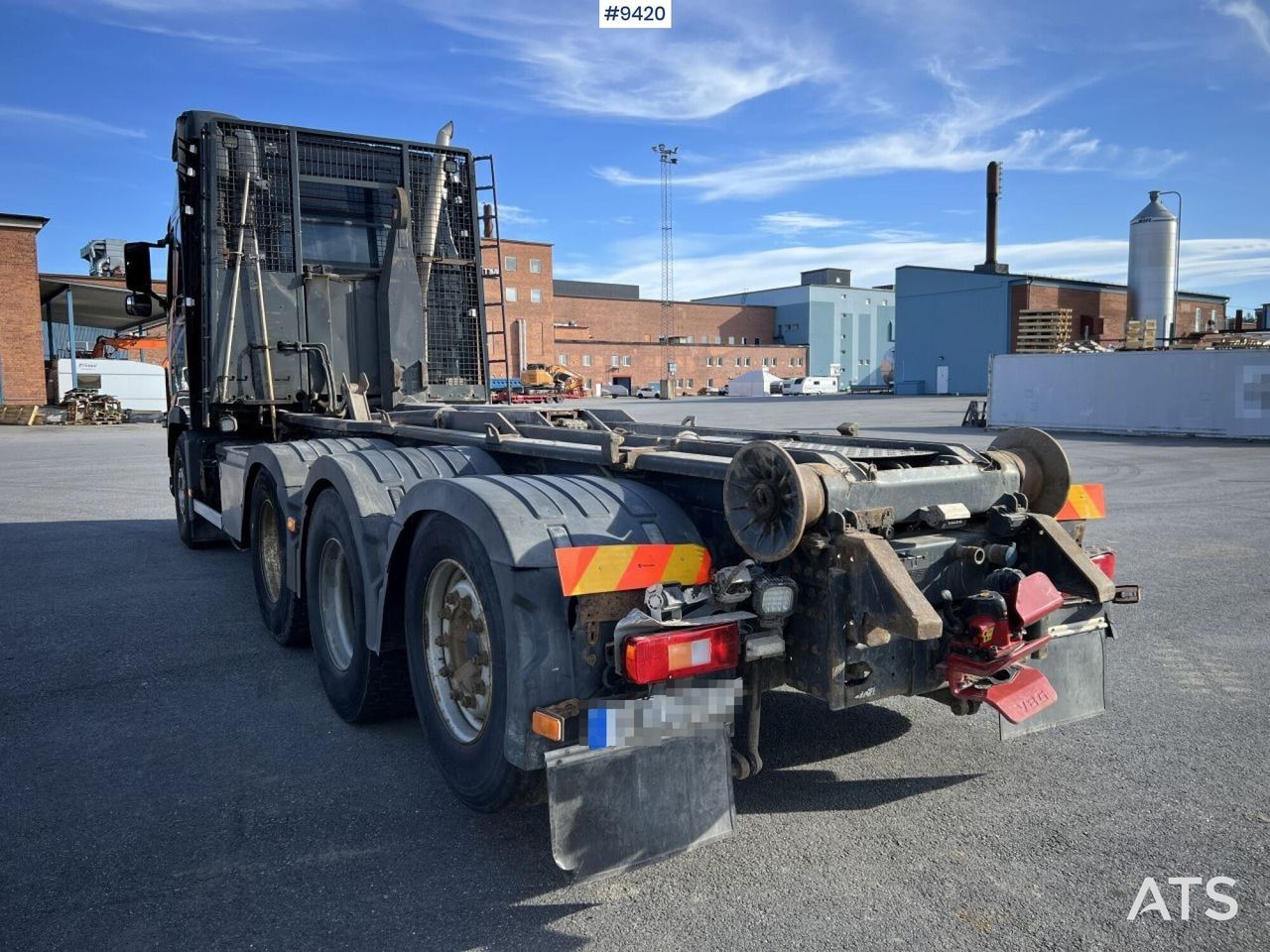 Volvo FH16 8*4 Tridem Hooklift - Hook lift: gambar 4 Volvo FH16 8*4 Tridem Hooklift - Hook lift: gambar 4