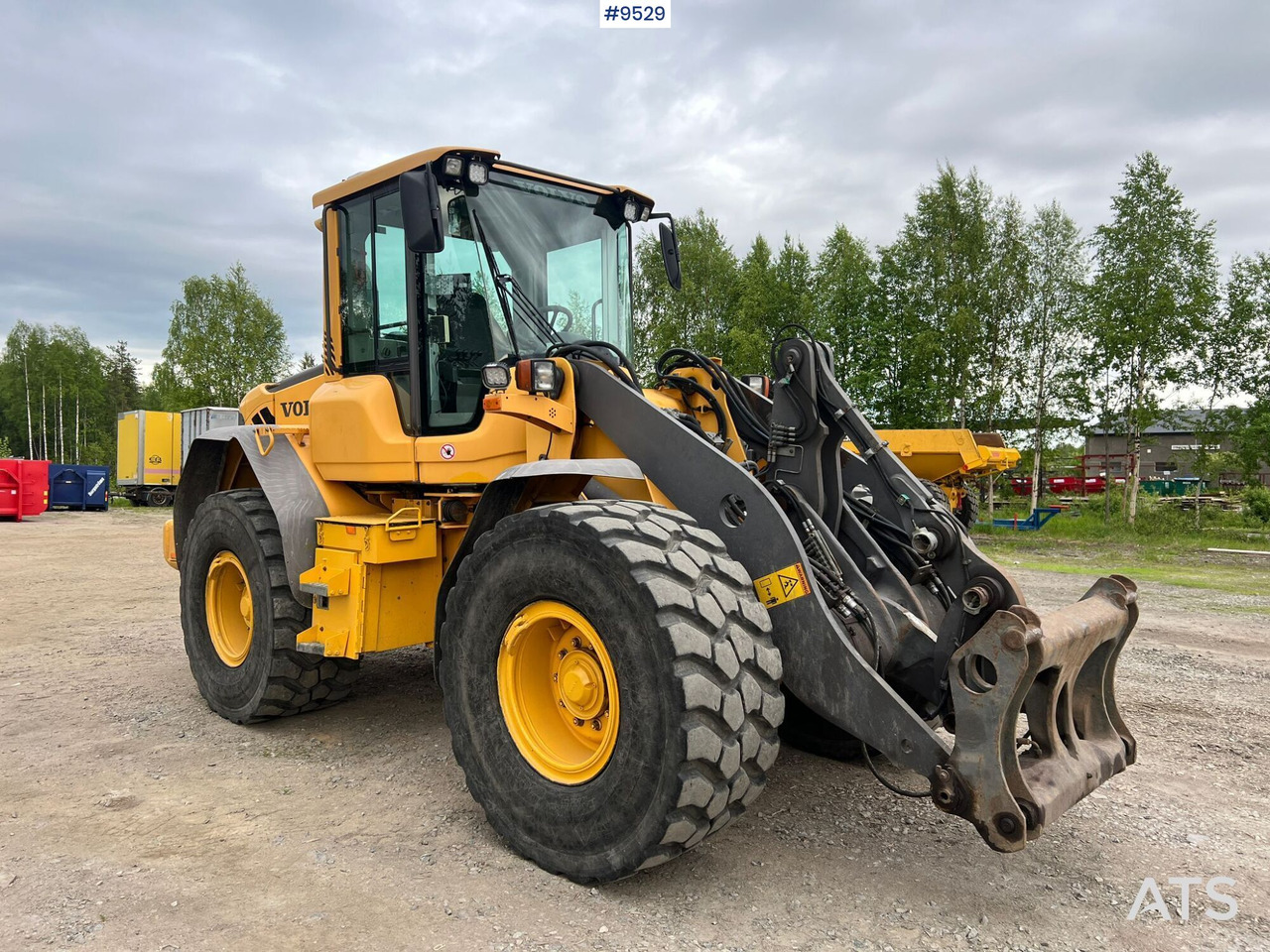 Wheel Loader Volvo L60F (SEE VIDEO) - Wheel loader: gambar 1 Wheel Loader Volvo L60F (SEE VIDEO) - Wheel loader: gambar 1