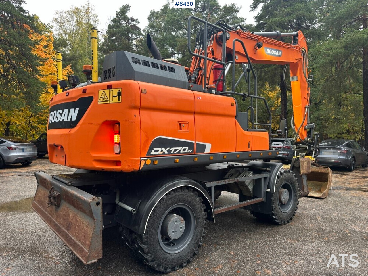 Ekskavator roda Wheeled Excavator Doosan  DX170W (See video): gambar 5