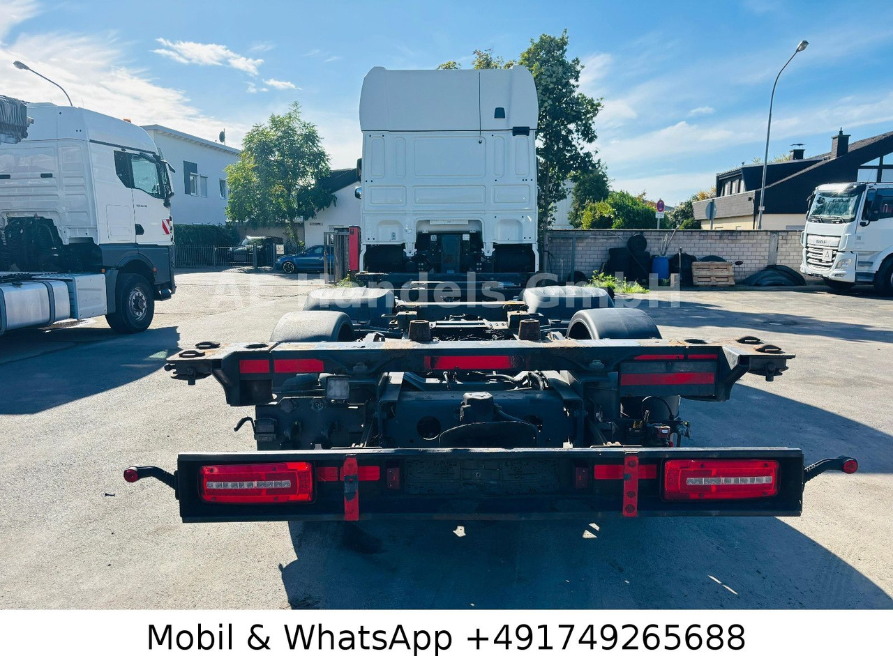 DAF XF480 SSC BDF *Retarder/Lenk+Lift/ACC/2xTank/AHK - Pengangkut kontainer/ Container truck: gambar 4 DAF XF480 SSC BDF *Retarder/Lenk+Lift/ACC/2xTank/AHK - Pengangkut kontainer/ Container truck: gambar 4