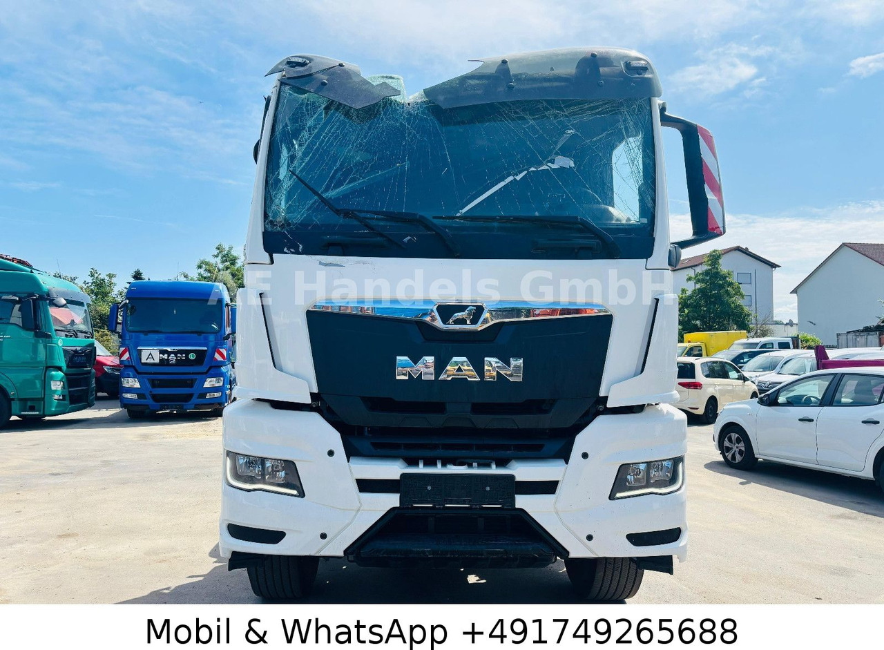 MAN TGS 32.520 GN BB 8x4 *ACC / AP / LED - Truk sasis: gambar 2 MAN TGS 32.520 GN BB 8x4 *ACC / AP / LED - Truk sasis: gambar 2