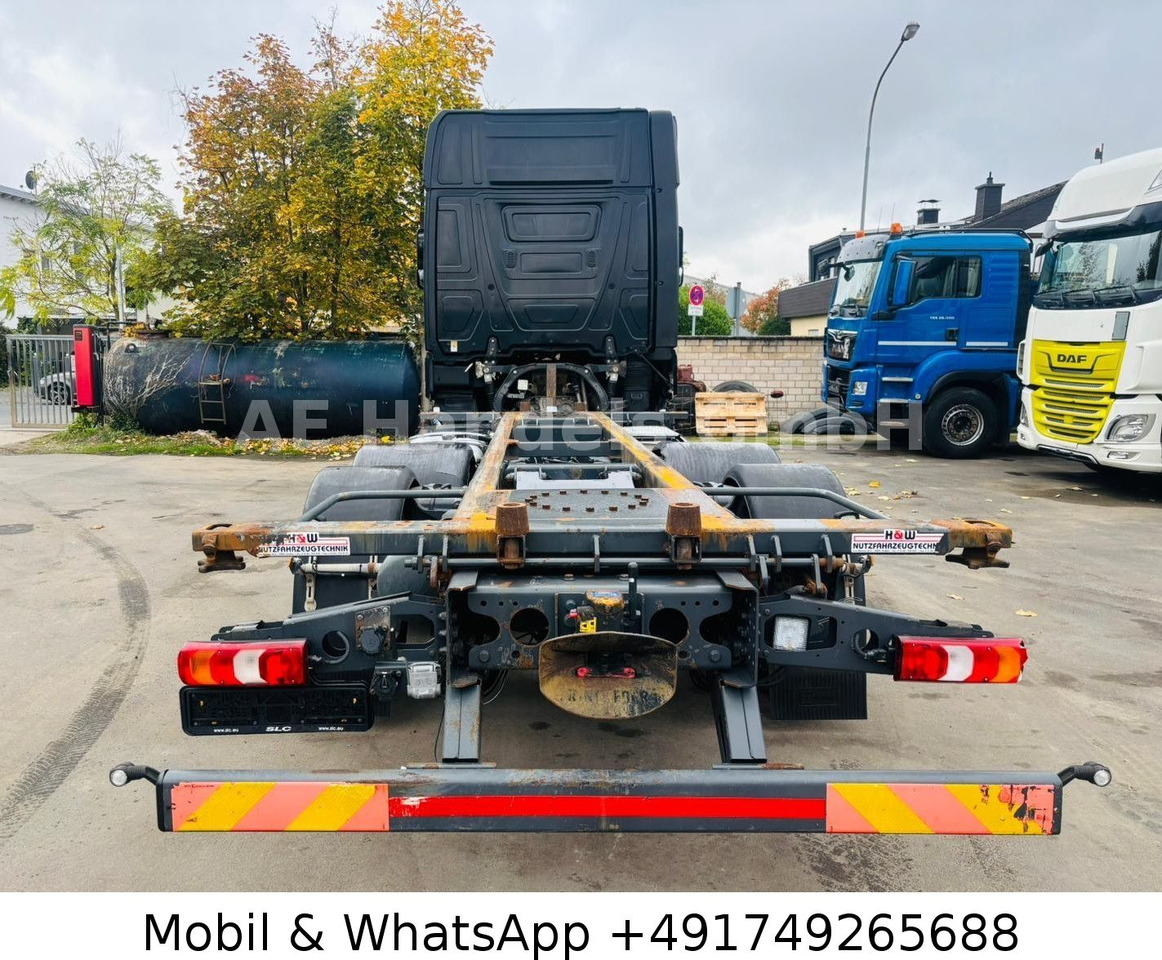 Mercedes-Benz Actros 2542 GigaSpace LL BDF*Retarder/Multi/Lift - Pengangkut kontainer/ Container truck: gambar 4 Mercedes-Benz Actros 2542 GigaSpace LL BDF*Retarder/Multi/Lift - Pengangkut kontainer/ Container truck: gambar 4
