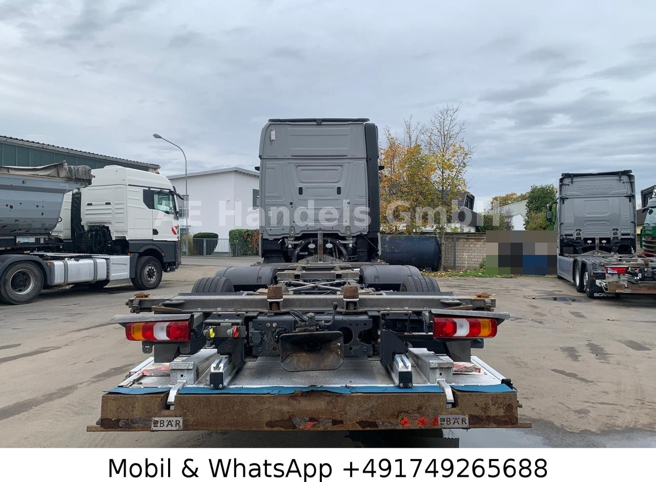Mercedes-Benz Actros V 2545 BigSpace LL*Retarder/LBW/Lenk+Lift - Pengangkut kontainer/ Container truck: gambar 4 Mercedes-Benz Actros V 2545 BigSpace LL*Retarder/LBW/Lenk+Lift - Pengangkut kontainer/ Container truck: gambar 4