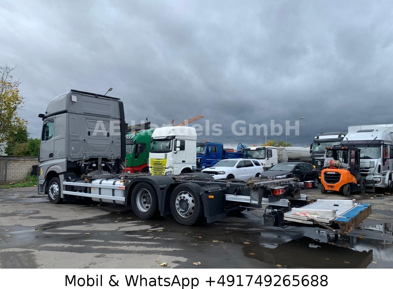 Mercedes-Benz Actros V 2545 GigaSpace BDF LL*Retarder/LBW/L+L - Pengangkut kontainer/ Container truck: gambar 2 Mercedes-Benz Actros V 2545 GigaSpace BDF LL*Retarder/LBW/L+L - Pengangkut kontainer/ Container truck: gambar 2
