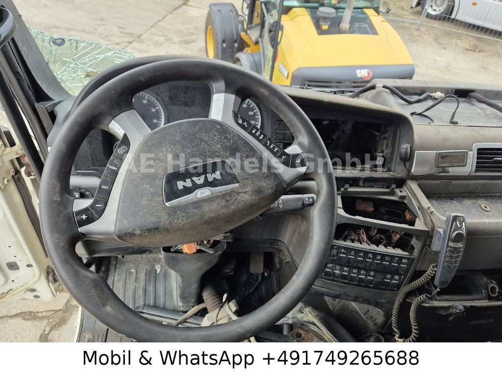 Tractor head MAN TGX 18.440 XLX BL *Retarder/ADR/ACC/LDW MAN TGX 18.440 XLX BL *Retarder/ADR/ACC/LDW: gambar 29 Tractor head MAN TGX 18.440 XLX BL *Retarder/ADR/ACC/LDW MAN TGX 18.440 XLX BL *Retarder/ADR/ACC/LDW: gambar 29