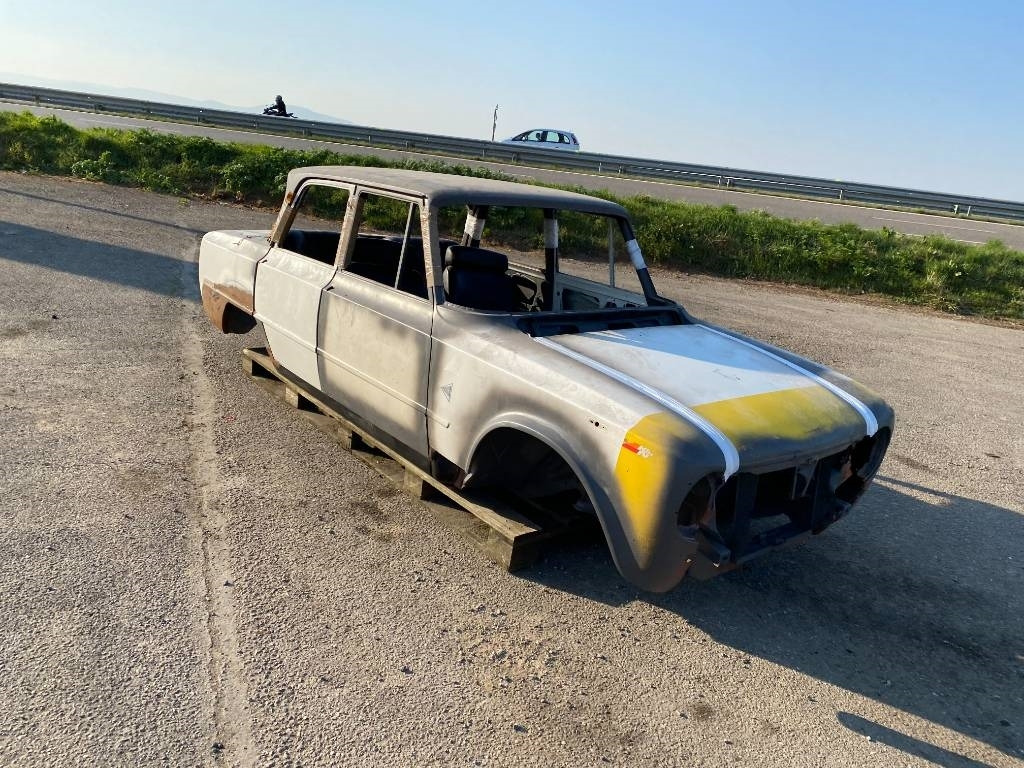 Alfa GUILIA 1300 SUPER NUOVA/Origine France/Oldtimer - Mobil: gambar 5 Alfa GUILIA 1300 SUPER NUOVA/Origine France/Oldtimer - Mobil: gambar 5