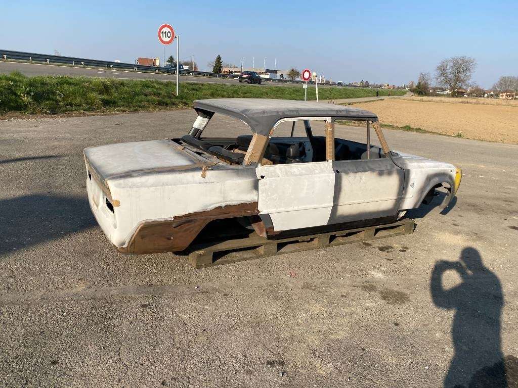 Alfa GUILIA 1300 SUPER NUOVA/Origine France/Oldtimer - Mobil: gambar 4 Alfa GUILIA 1300 SUPER NUOVA/Origine France/Oldtimer - Mobil: gambar 4