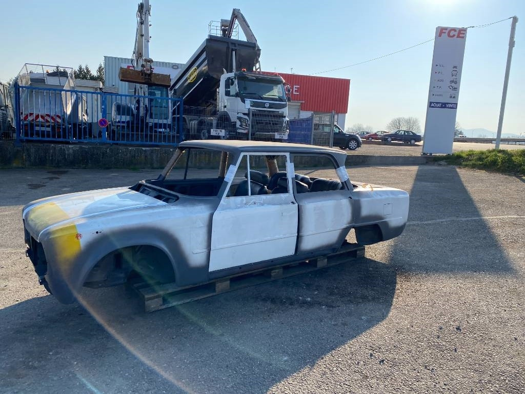 Alfa GUILIA 1300 SUPER NUOVA/Origine France/Oldtimer - Mobil: gambar 1 Alfa GUILIA 1300 SUPER NUOVA/Origine France/Oldtimer - Mobil: gambar 1