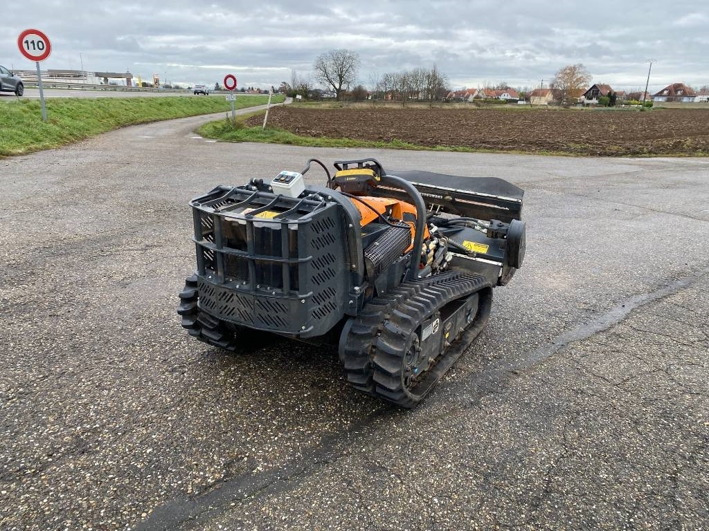 Energreen ENERGREEN ROBOGREEN EVO + HEAD 130 1er Main - Mesin pemotong rumput: gambar 4 Energreen ENERGREEN ROBOGREEN EVO + HEAD 130 1er Main - Mesin pemotong rumput: gambar 4