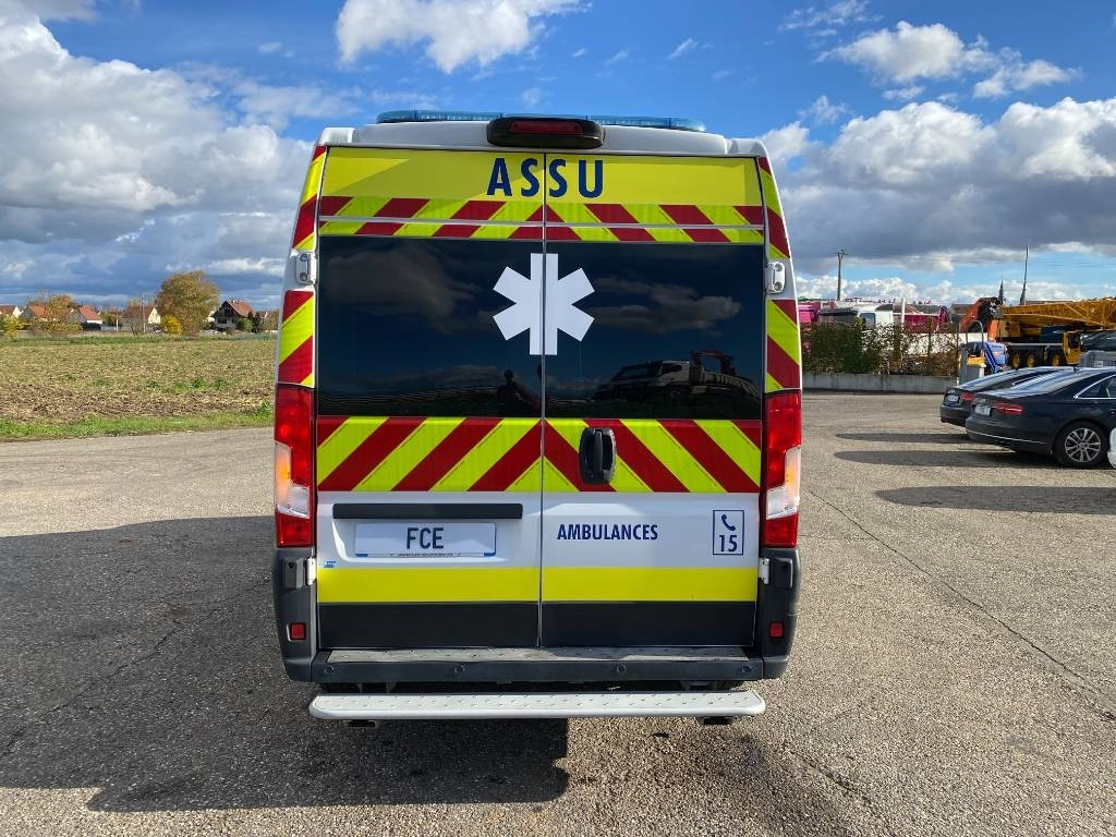 Fiat LES DAUPHINS/DUCATO TORINO 2.3M-Jet 160 endommagée - Ambulans: gambar 5 Fiat LES DAUPHINS/DUCATO TORINO 2.3M-Jet 160 endommagée - Ambulans: gambar 5
