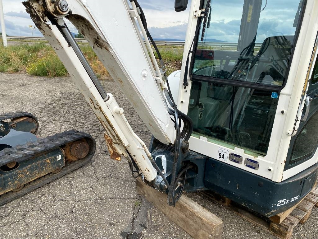Ekskavator mini Hyundai ROBEX 25Z-9AK Certificat CE endommagée: gambar 23