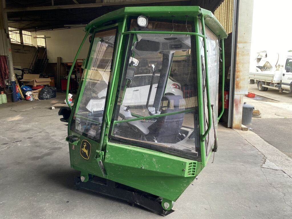 John Deere SERIE 10 - Kabin untuk Truk: gambar 5 John Deere SERIE 10 - Kabin untuk Truk: gambar 5