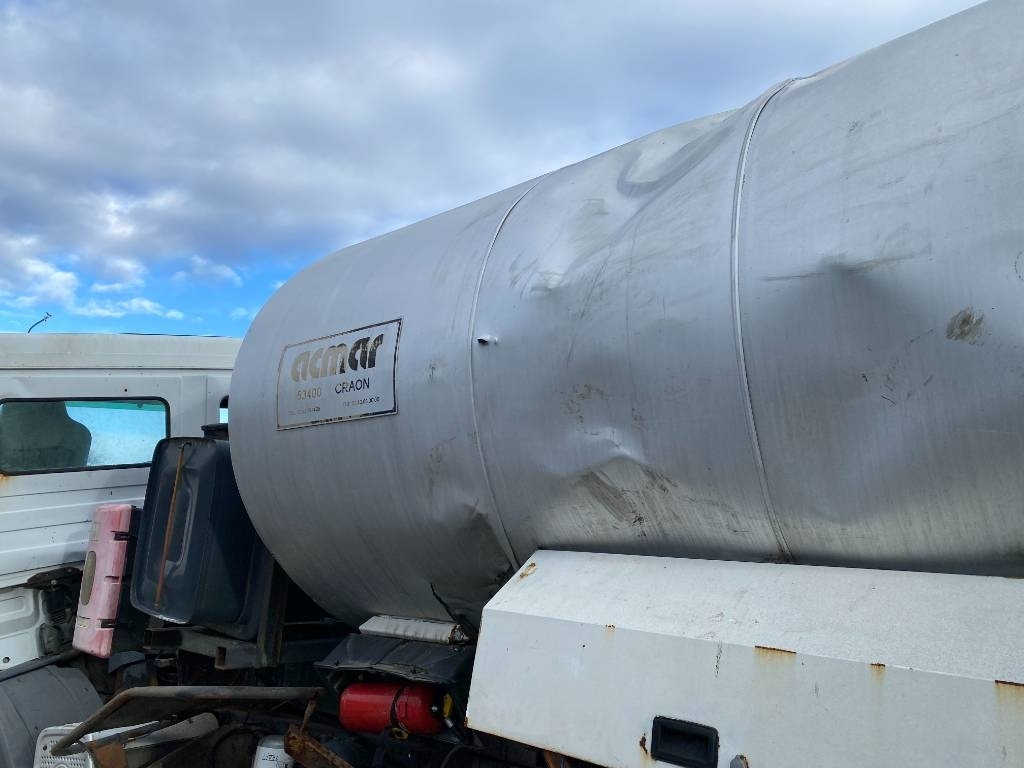 Truk tangki Mercedes-Benz ACTROS Mp2 2536/6x2 BVM -ACMAR CRAON Z12341: gambar 21 Truk tangki Mercedes-Benz ACTROS Mp2 2536/6x2 BVM -ACMAR CRAON Z12341: gambar 21