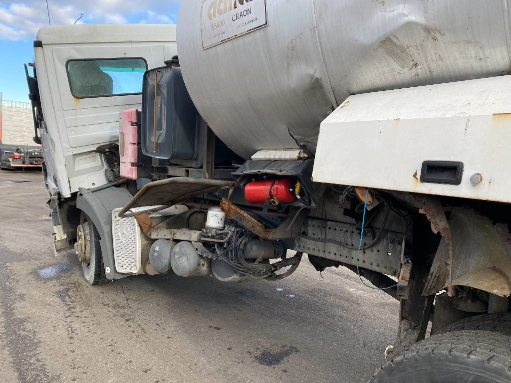 Truk tangki Mercedes-Benz ACTROS Mp2 2536/6x2 BVM -ACMAR CRAON Z12341: gambar 20 Truk tangki Mercedes-Benz ACTROS Mp2 2536/6x2 BVM -ACMAR CRAON Z12341: gambar 20