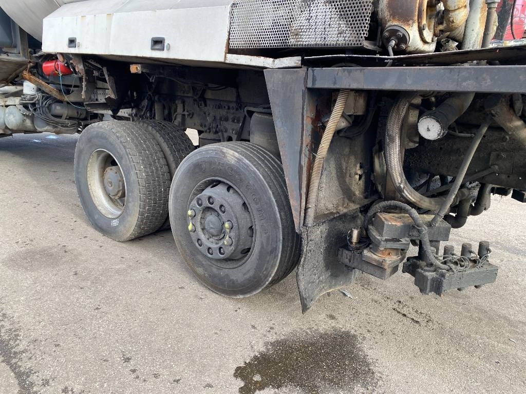 Truk tangki Mercedes-Benz ACTROS Mp2 2536/6x2 BVM -ACMAR CRAON Z12341: gambar 23 Truk tangki Mercedes-Benz ACTROS Mp2 2536/6x2 BVM -ACMAR CRAON Z12341: gambar 23