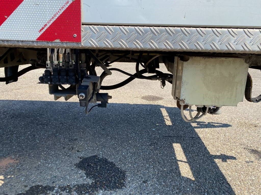 Platform udara yang dipasang di truk Multitel Nacelle Multitel MX 200 A réviser: gambar 45