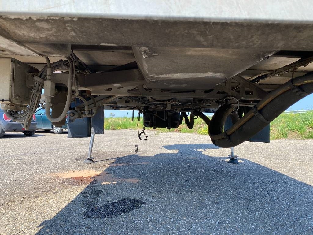 Platform udara yang dipasang di truk Multitel Nacelle Multitel MX 200 A réviser: gambar 34