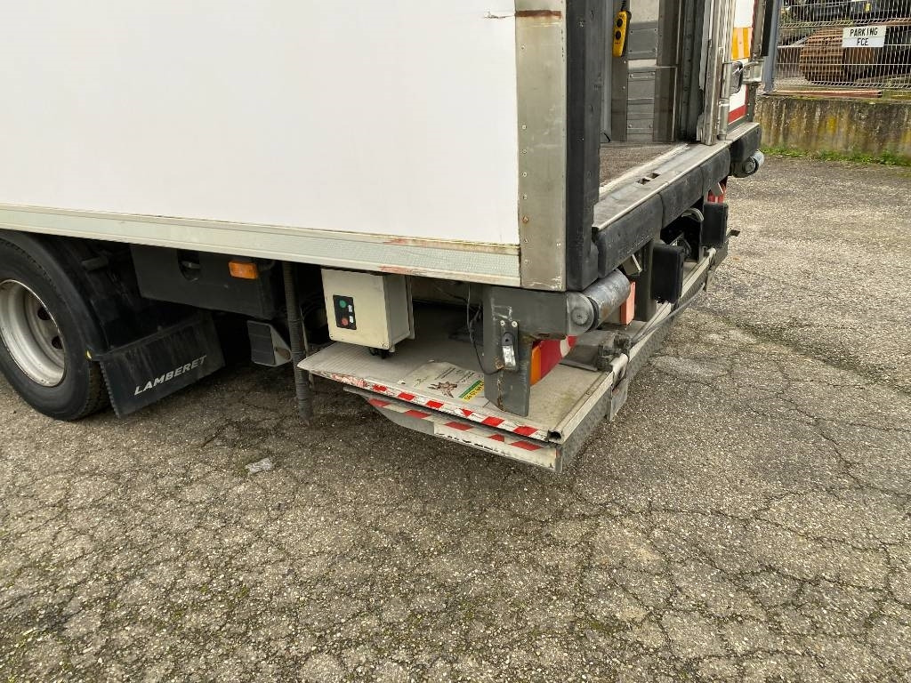 Truk berpendingin Renault D240 /LAMBERET/CARRIER 1150 *A REPARER*: gambar 34 Truk berpendingin Renault D240 /LAMBERET/CARRIER 1150 *A REPARER*: gambar 34