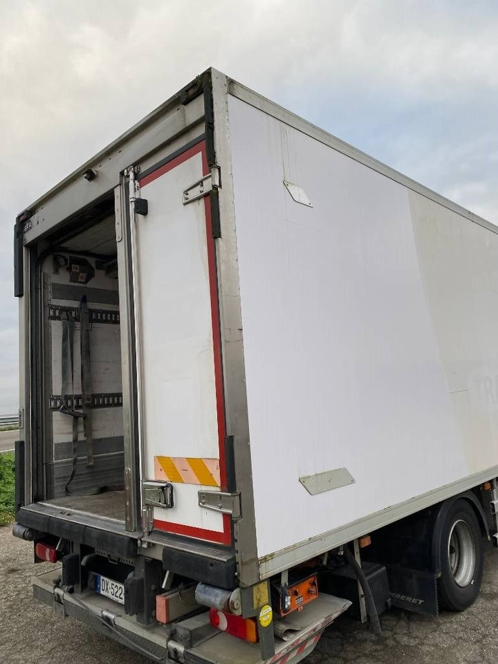 Truk berpendingin Renault D240 /LAMBERET/CARRIER 1150 *A REPARER*: gambar 45 Truk berpendingin Renault D240 /LAMBERET/CARRIER 1150 *A REPARER*: gambar 45