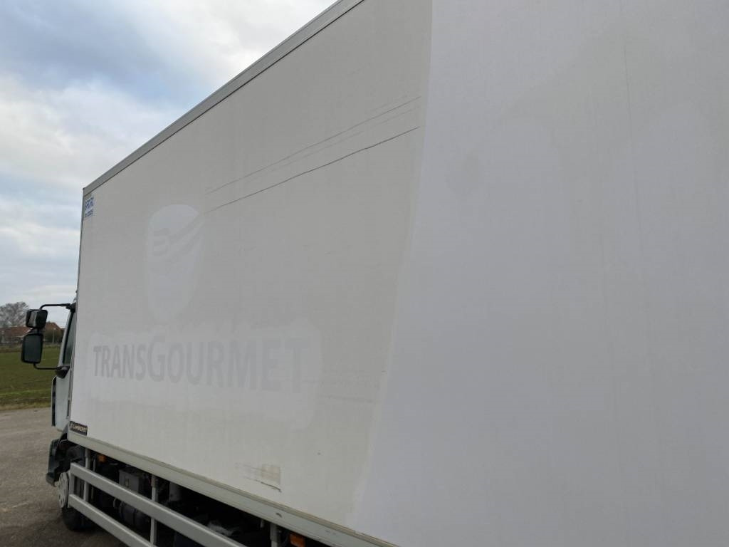 Truk berpendingin Renault D240 /LAMBERET/CARRIER 1150 *A REPARER*: gambar 32 Truk berpendingin Renault D240 /LAMBERET/CARRIER 1150 *A REPARER*: gambar 32