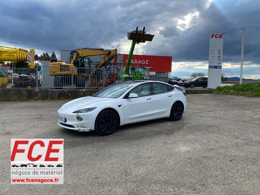 Mobil Tesla MODEL 3 5YJ3 Rwd Carte Grise Française endommagée: gambar 1