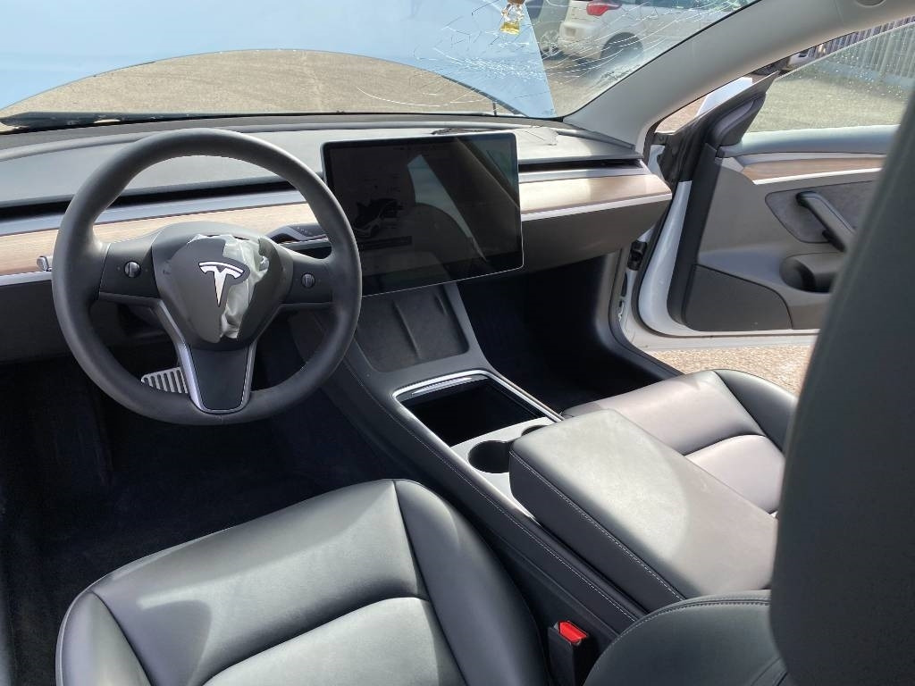 Mobil sedan Tesla MODEL 3 - 5YJ3 Rwd Origine Française: gambar 24