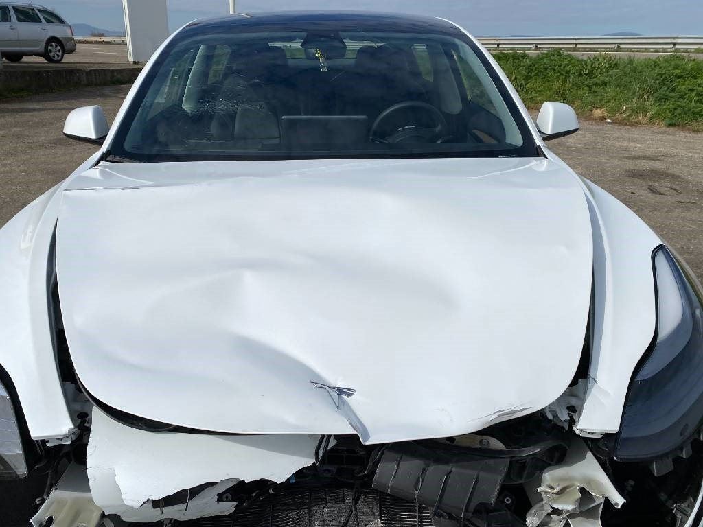 Mobil sedan Tesla MODEL 3 - 5YJ3 Rwd Origine Française: gambar 9