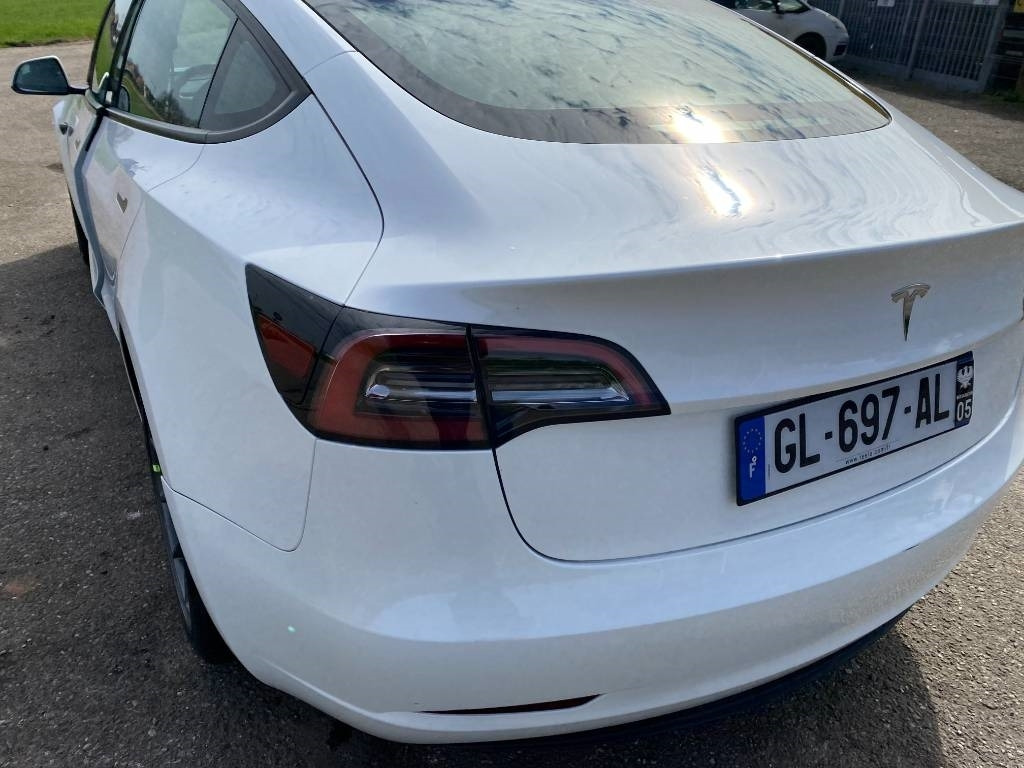 Mobil sedan Tesla MODEL 3 - 5YJ3 Rwd Origine Française: gambar 37