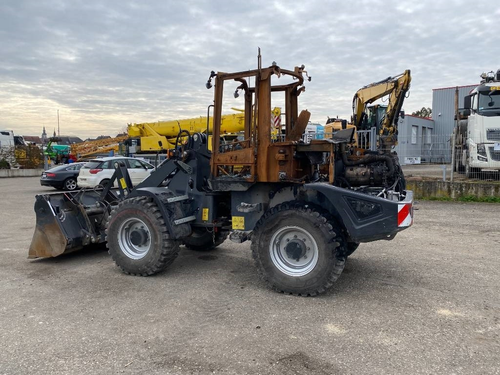 Wheel loader Yanmar V 100 / Certificat CE endommagée: gambar 6