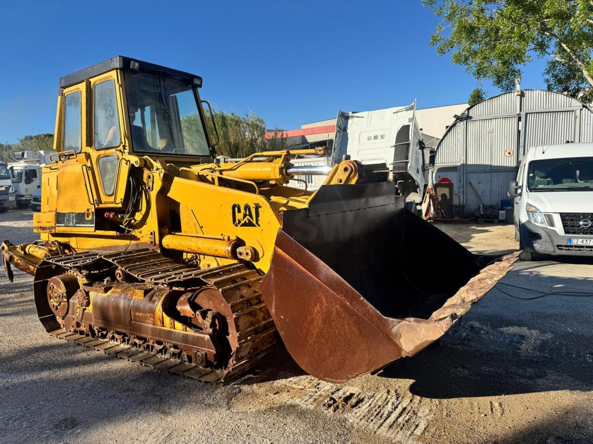 Cat - Crawler loader: gambar 3 Cat - Crawler loader: gambar 3