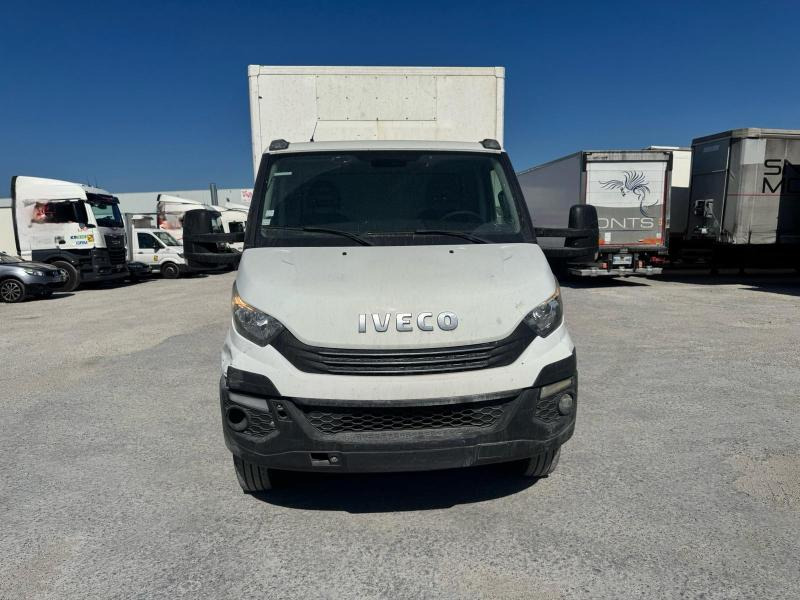 Iveco Daily 65-180 - Van box: gambar 2 Iveco Daily 65-180 - Van box: gambar 2