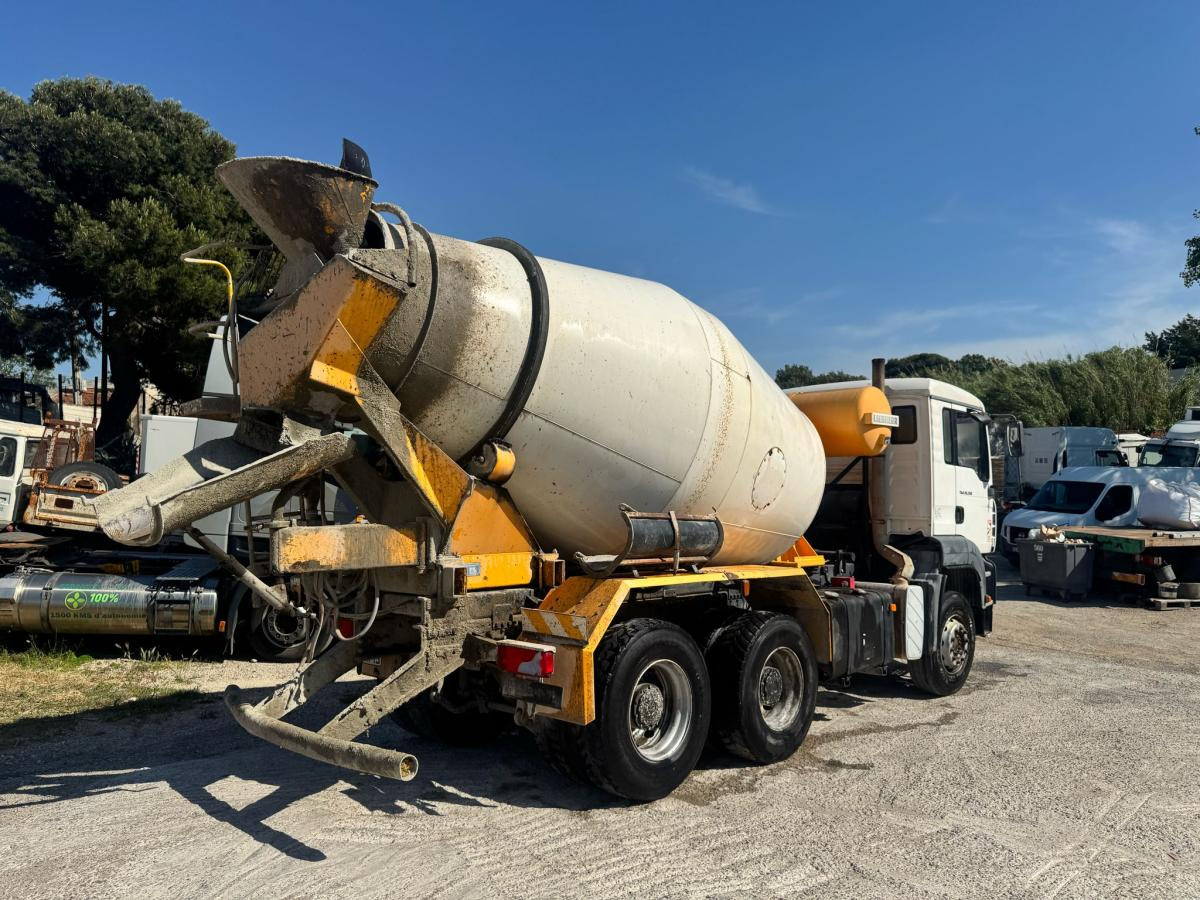 MAN TGA 26.350 - Truk pengaduk beton: gambar 5 MAN TGA 26.350 - Truk pengaduk beton: gambar 5
