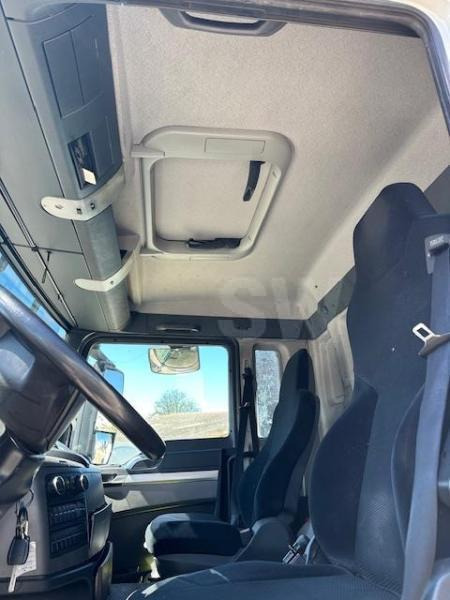 Truk dengan terpal samping MAN TGS 18.440: gambar 8