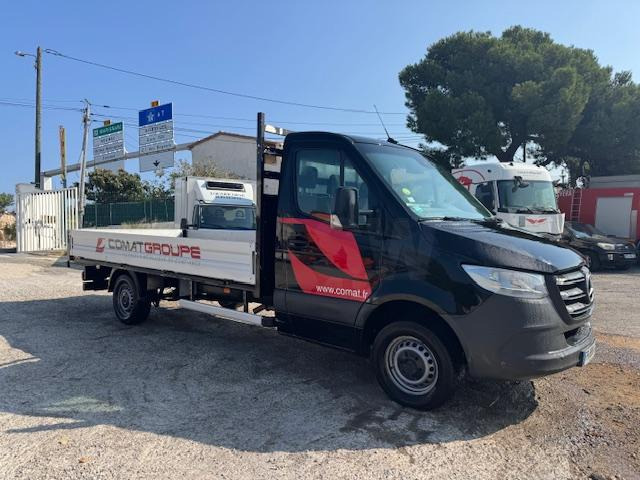 Mercedes SPRINTER 316 PLATEAU - Van flatbed: gambar 3 Mercedes SPRINTER 316 PLATEAU - Van flatbed: gambar 3